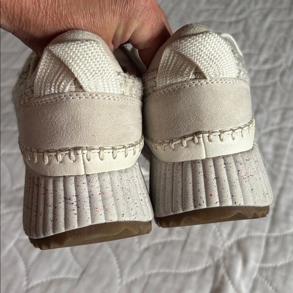 Universal Thread Woven Platform Sneakers Size 7 Cream - Picture 10 of 10